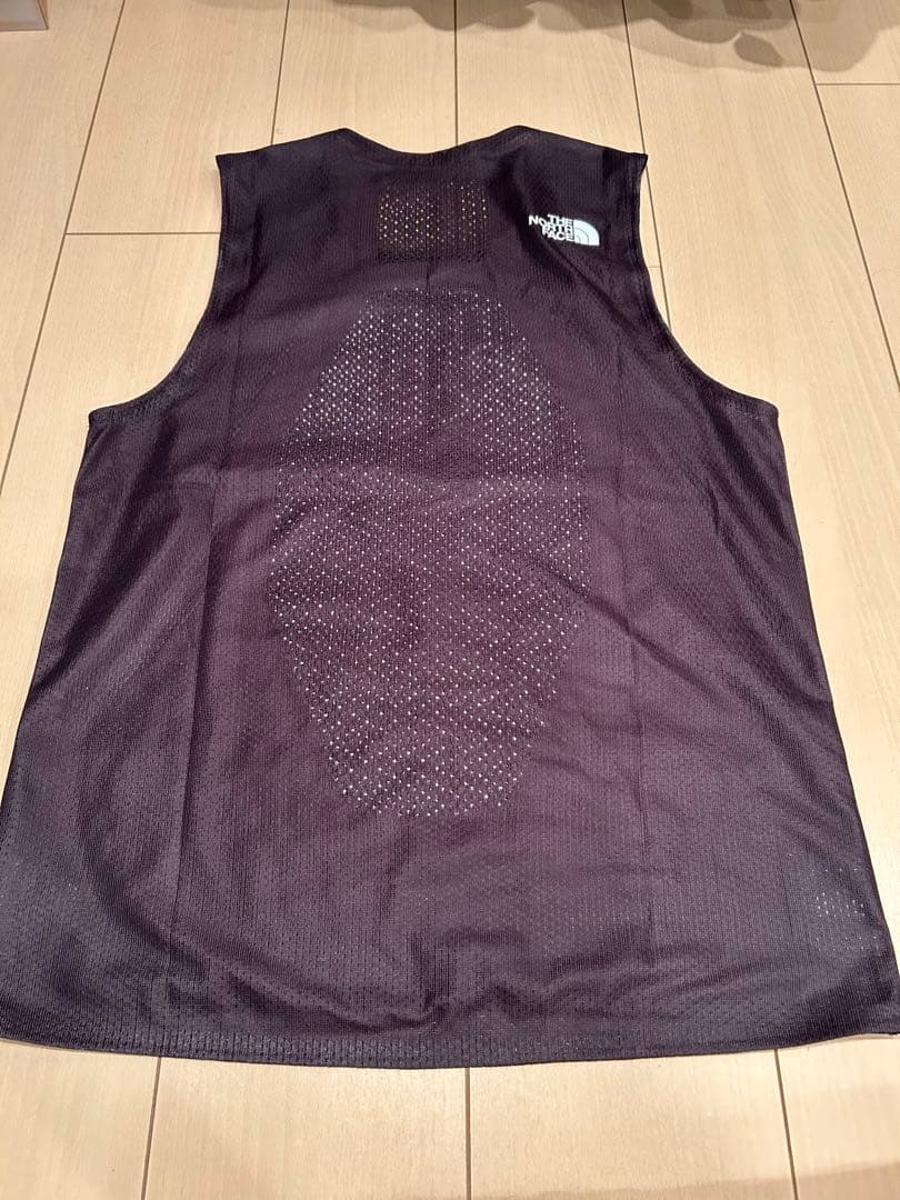 く*ん様 ノースフェイス サミットシリーズ　タンクトップ　ブラック　サイズS
