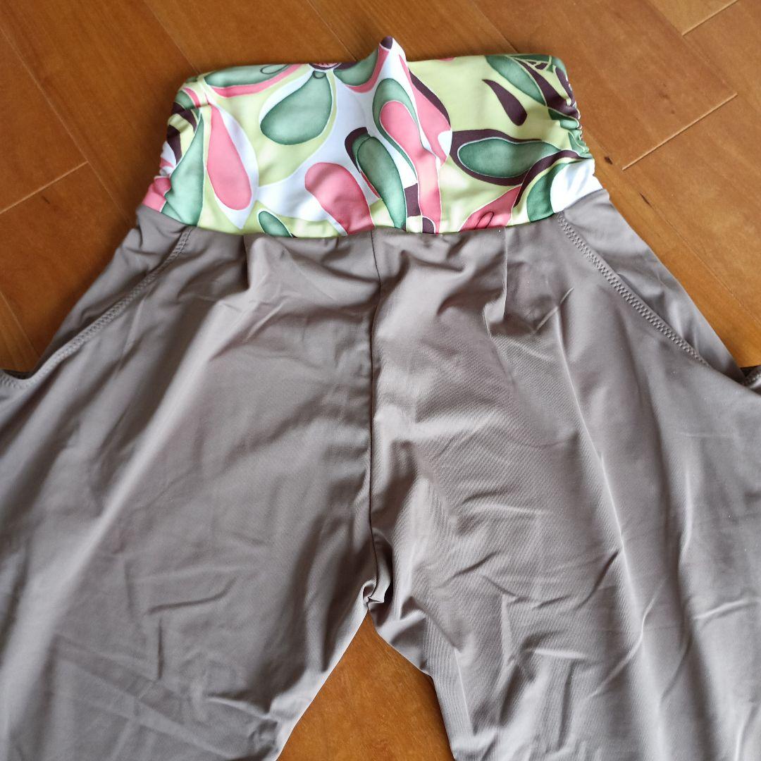 フラワープリント ヨガウェア セット　Mサイズ　日本製　美品