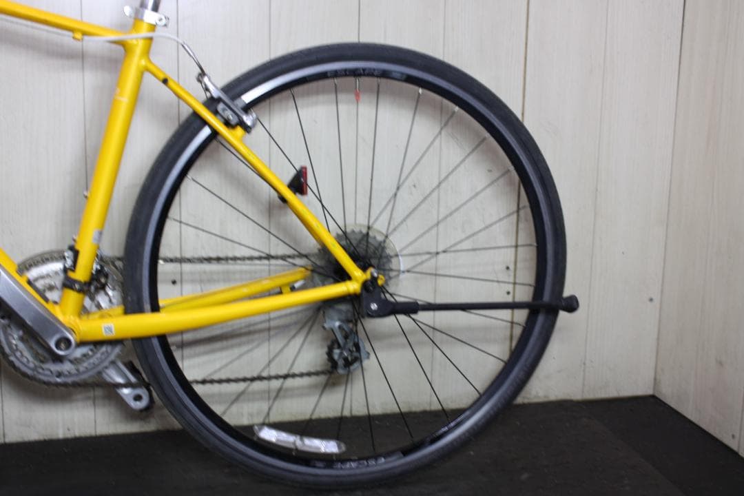 GIANT ESCAPE R3 700C 24速 470mm YELLOWクロス