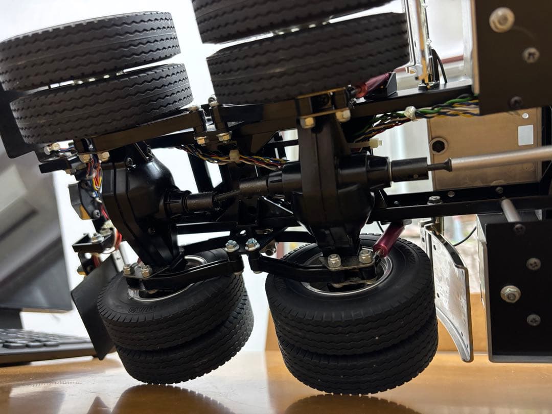 1/14RC トレーラーヘッド ナイトハウラー フルオペレーションセット