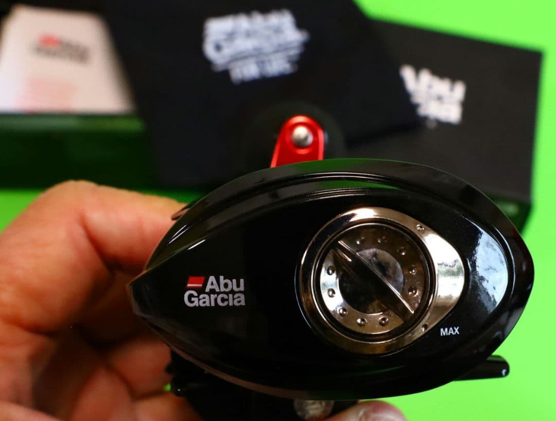 Abu Garcia Salty Stage Revo SJ 両軸リール