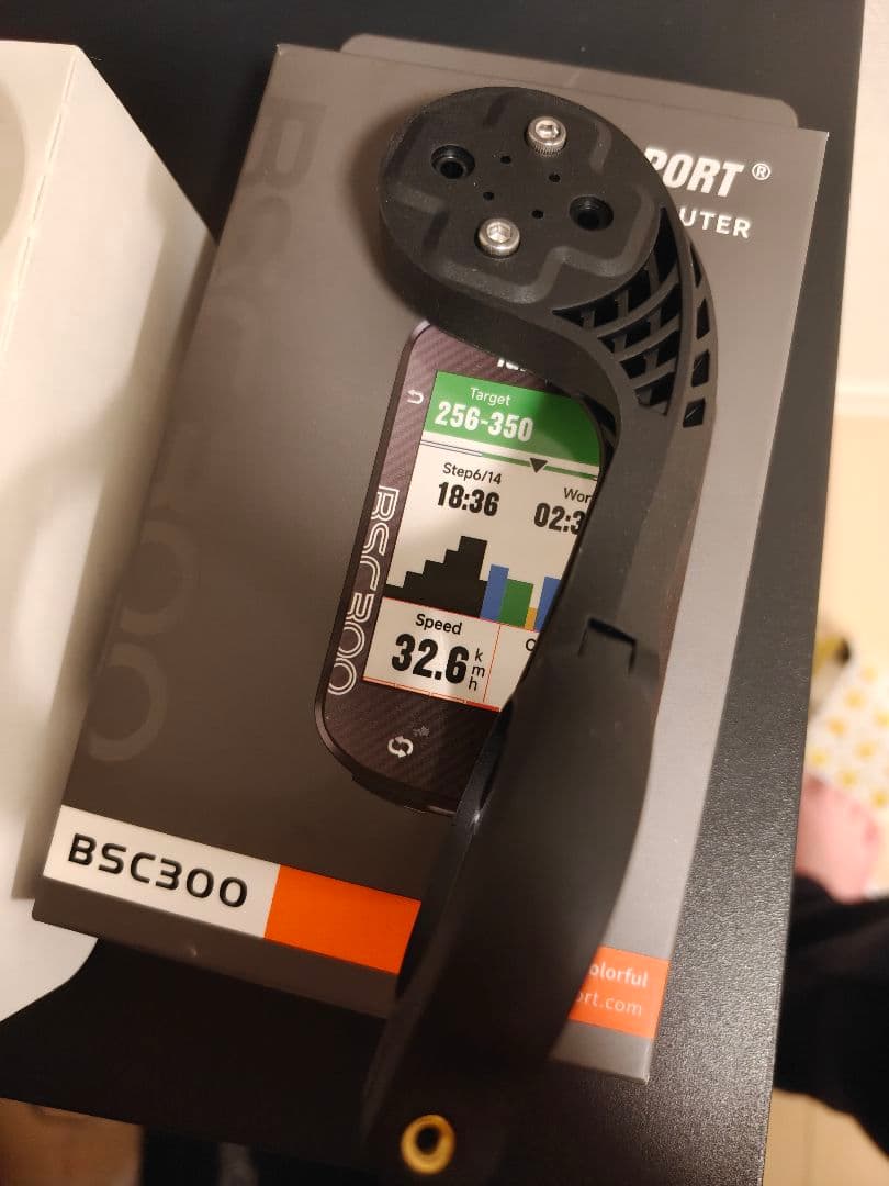 iGPSPORT BCS300 本体+マウント（iGPSPORT M80）