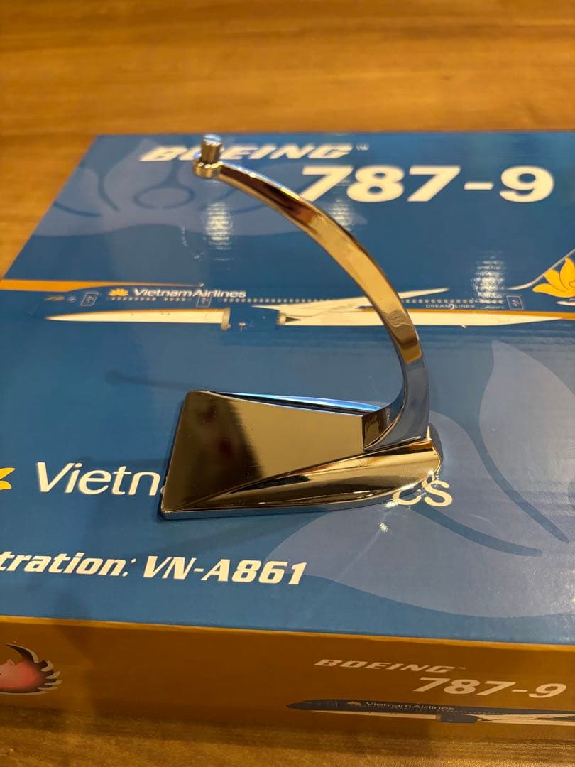 Vietnam Airlines Boeing 787-9 1:200スケール