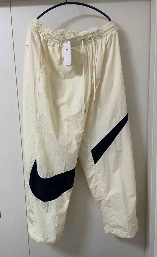 新品　NIKE セットアップ・ウーブンジャケット　ウーブンパンツ【Lサイズ】