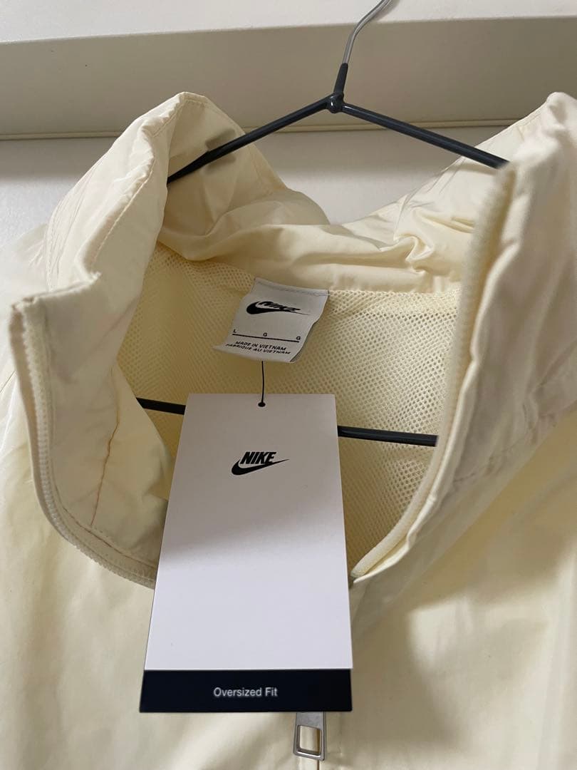 新品　NIKE セットアップ・ウーブンジャケット　ウーブンパンツ【Lサイズ】