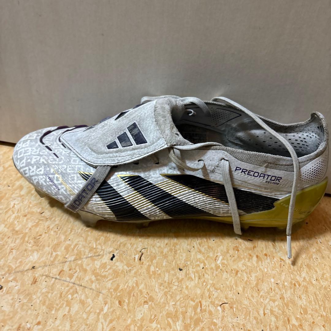 adidas Predator サッカーシューズ・スパイク