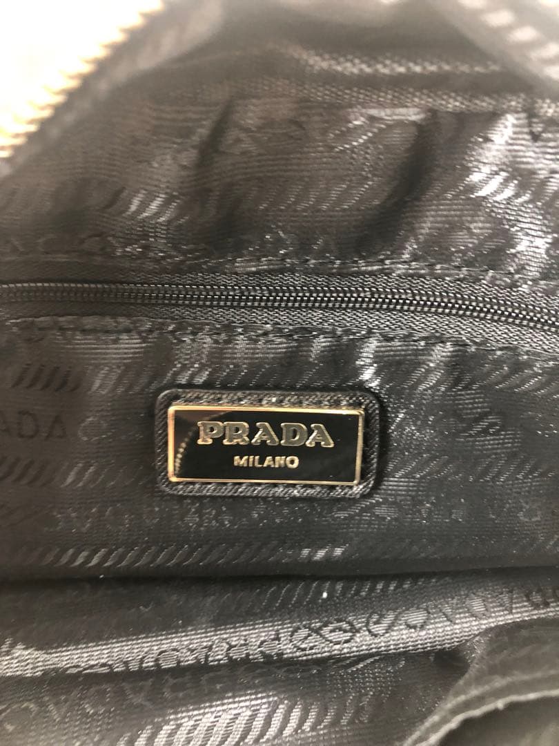 PRADA ブラック ショルダーバッグ ナイロン ノベルティ ブラック a2