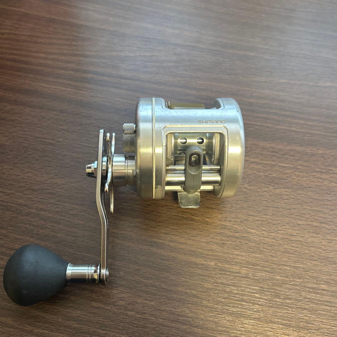 SHIMANO CALCUTTA ベイトリール