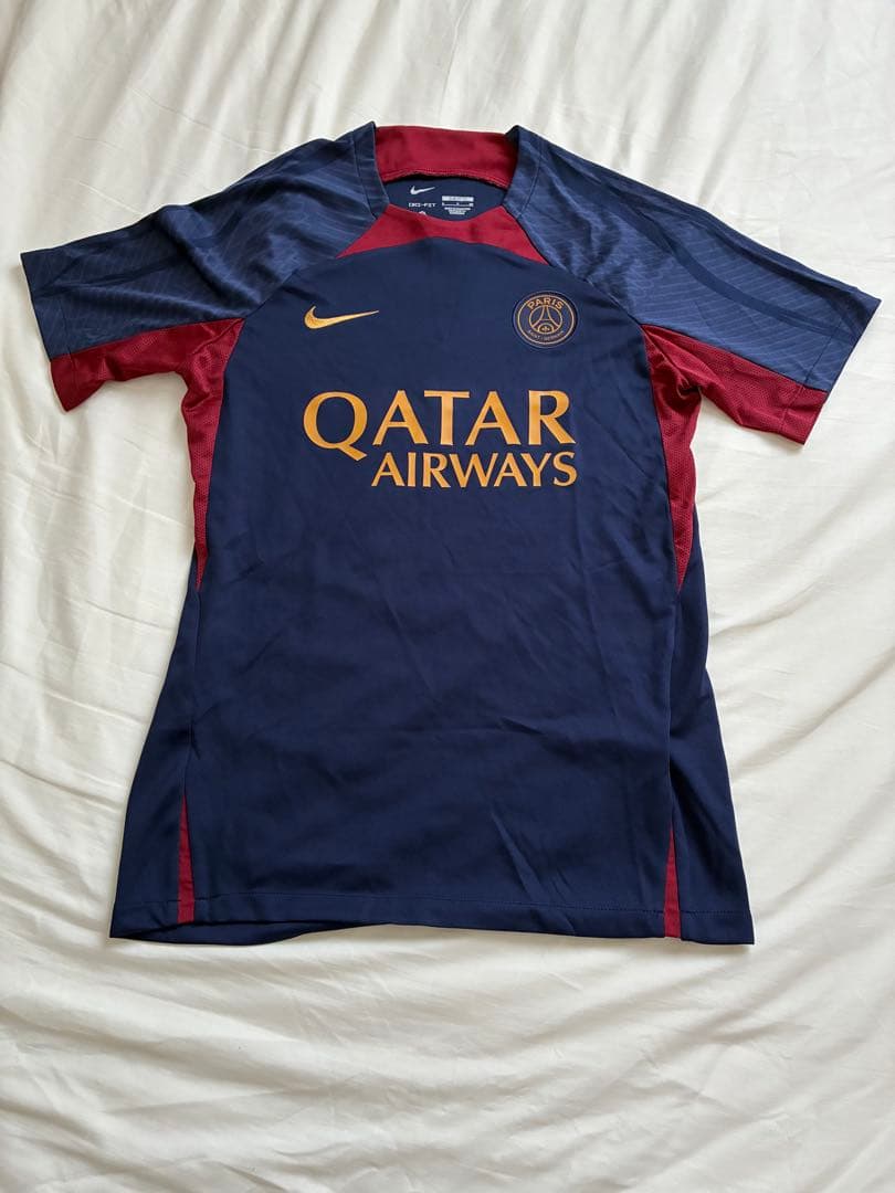 【ほぼ新品】Nike パリ・サンジェルマン トレーニングウェアセット