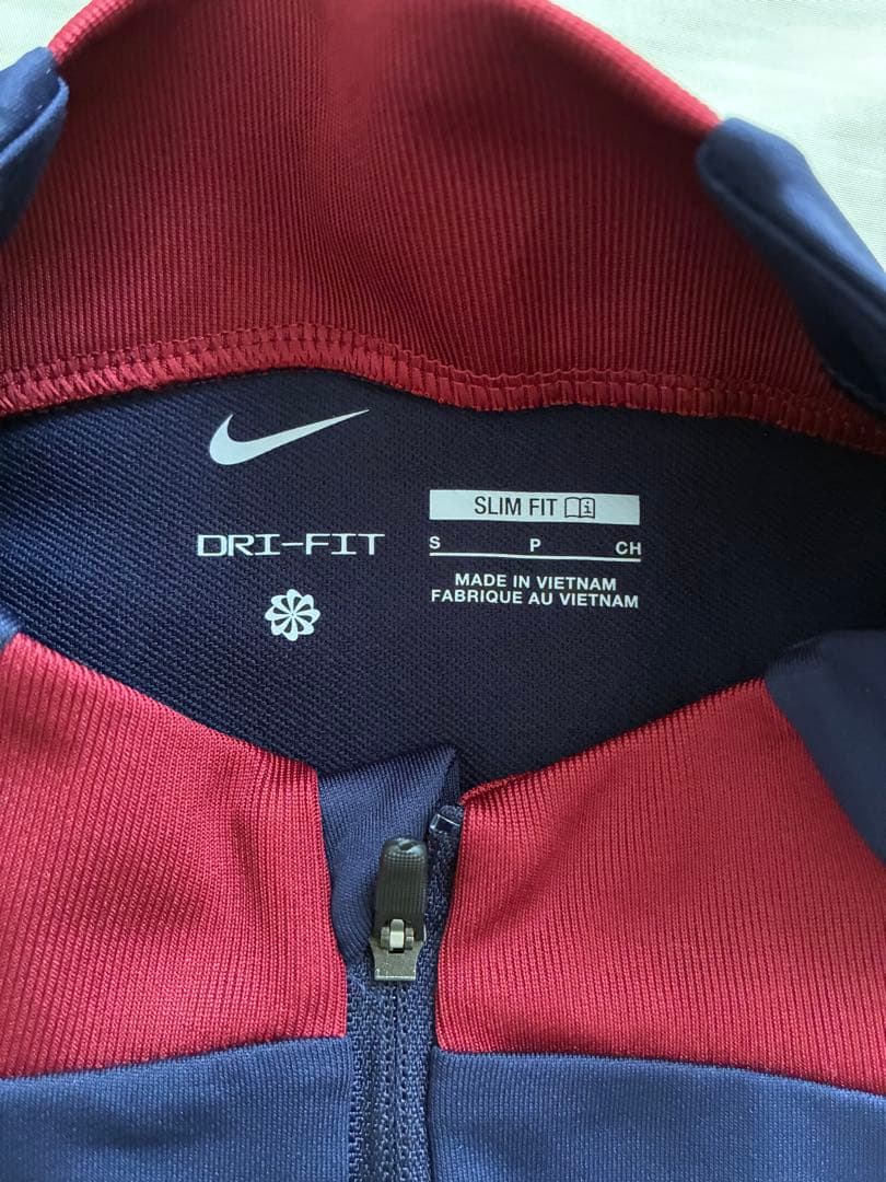 【ほぼ新品】Nike パリ・サンジェルマン トレーニングウェアセット