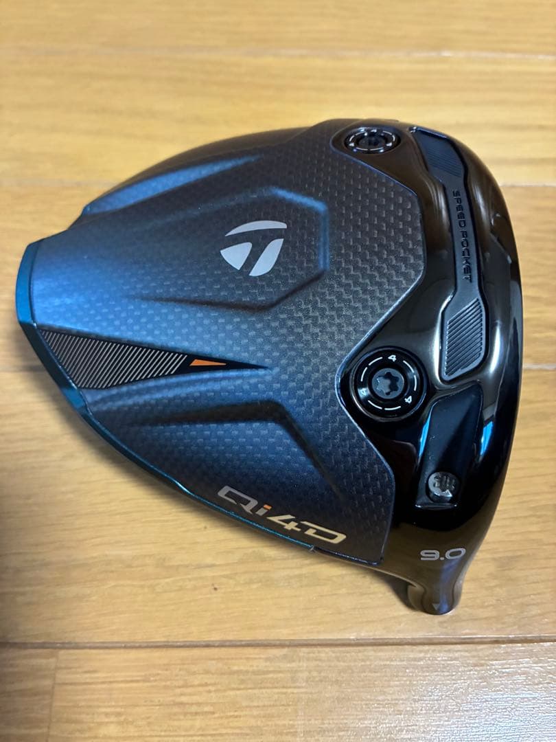 テーラーメイドqi4dドライバー 9.0度 ヘッドのみ