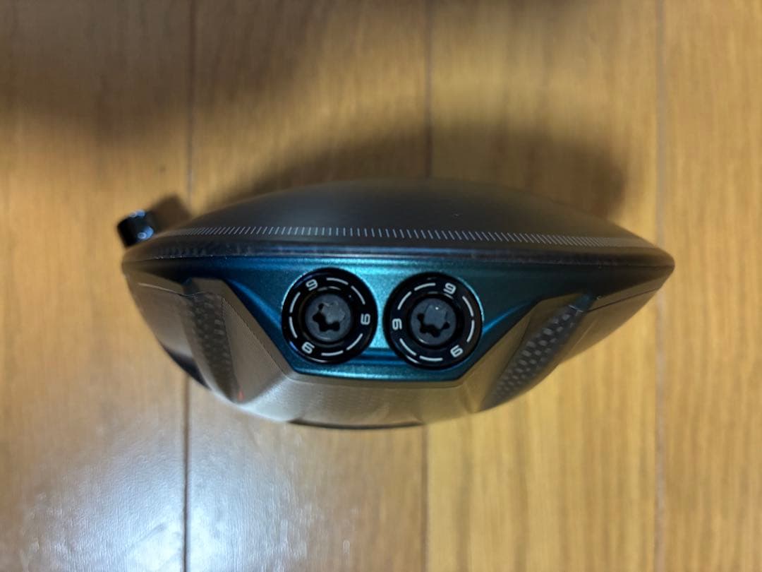テーラーメイドqi4dドライバー 9.0度 ヘッドのみ