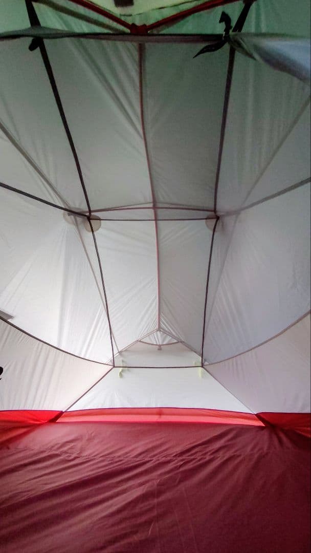 軽量テント　Naturehike Cloudup３