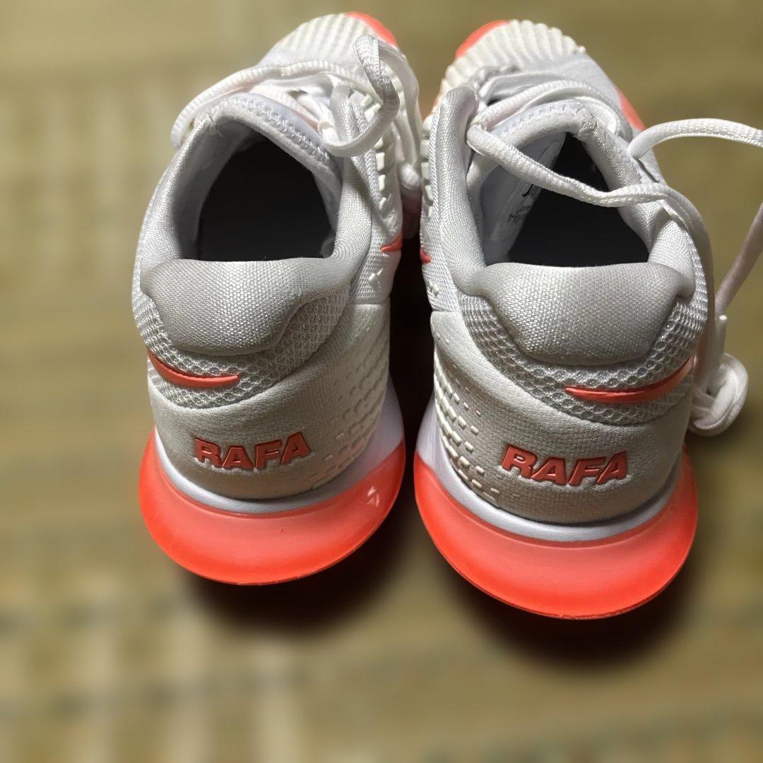 【ナダル】Nike テニスシューズ ホワイト/オレンジ　25cm
