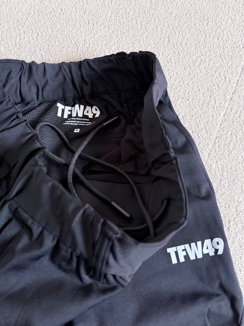 TFW49 STRETCH HYBRID PANTS　サイズS ブラック　新作