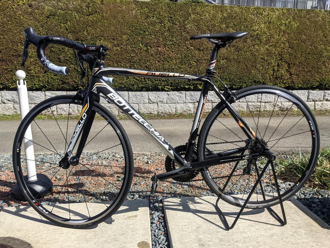 引取限定 極上美品 Bottecchia ロードバイク コンポ105 超軽量