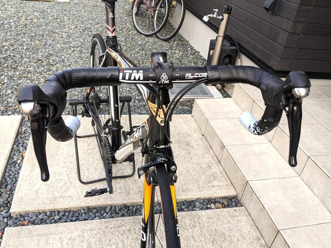 引取限定 極上美品 Bottecchia ロードバイク コンポ105 超軽量