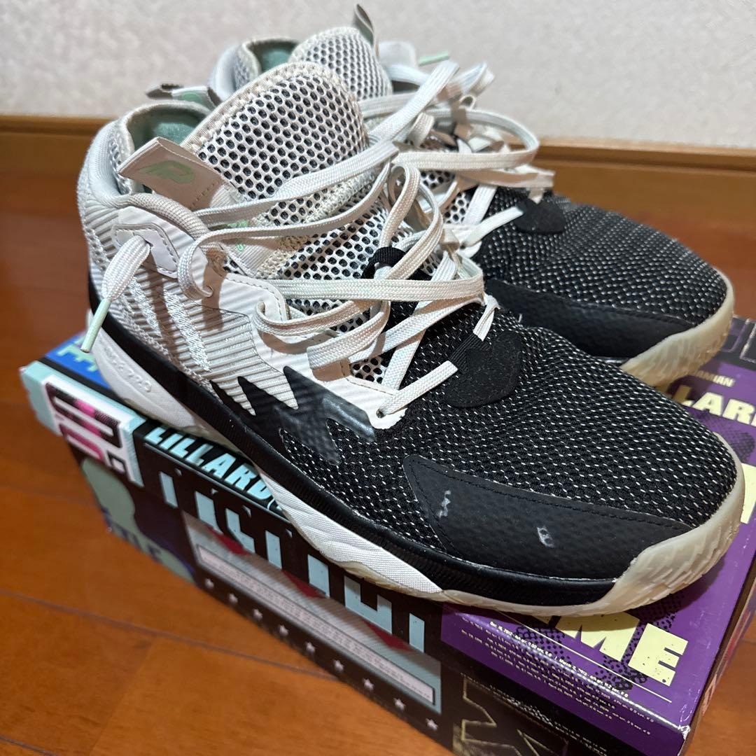 adidasDame8バッシュ28.5cm リラード 箱付き ブラック ホワイト
