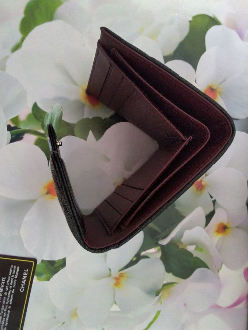 CHANEL 三つ折り財布 (本革)♥28日限定値下げ29999→