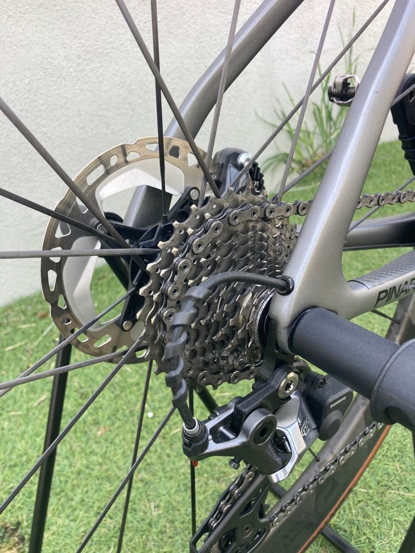 PINARELLO PARIS DISC 2×11速 2021年モデル