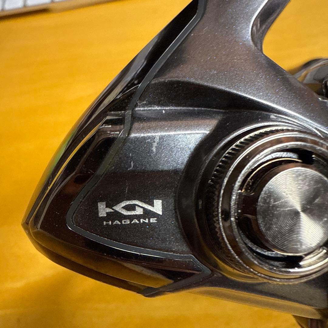 Vanquish 2500HGS スピニングリール　スタコンパワーハンドル付き