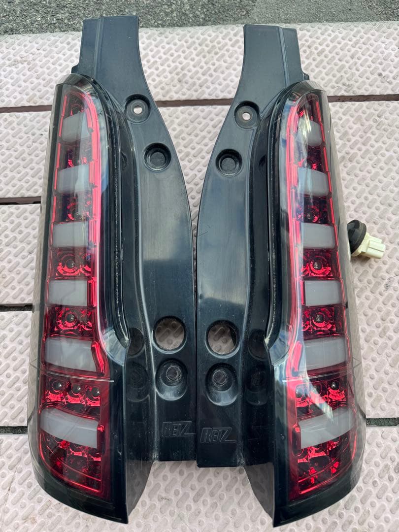 REIZ(ライツ) MK32Sスペーシア LEDテールランプ