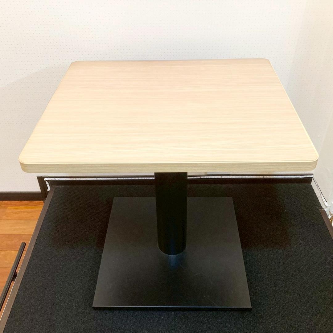 【引取限定】パブリック 木目調 カフェテーブル ミーティングテーブル