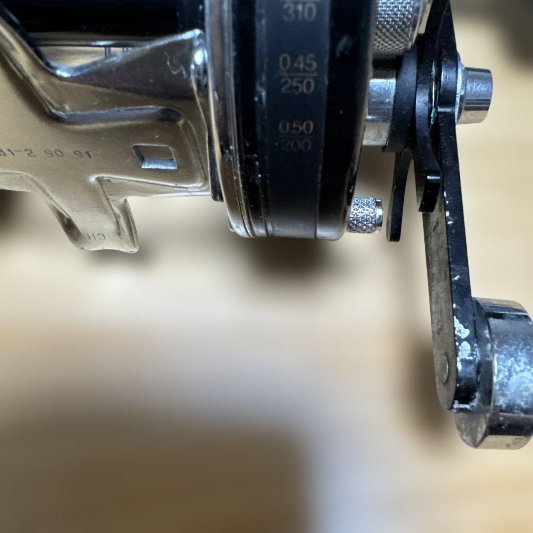 Abu Garcia Ambassadeur 7000C 両軸リール