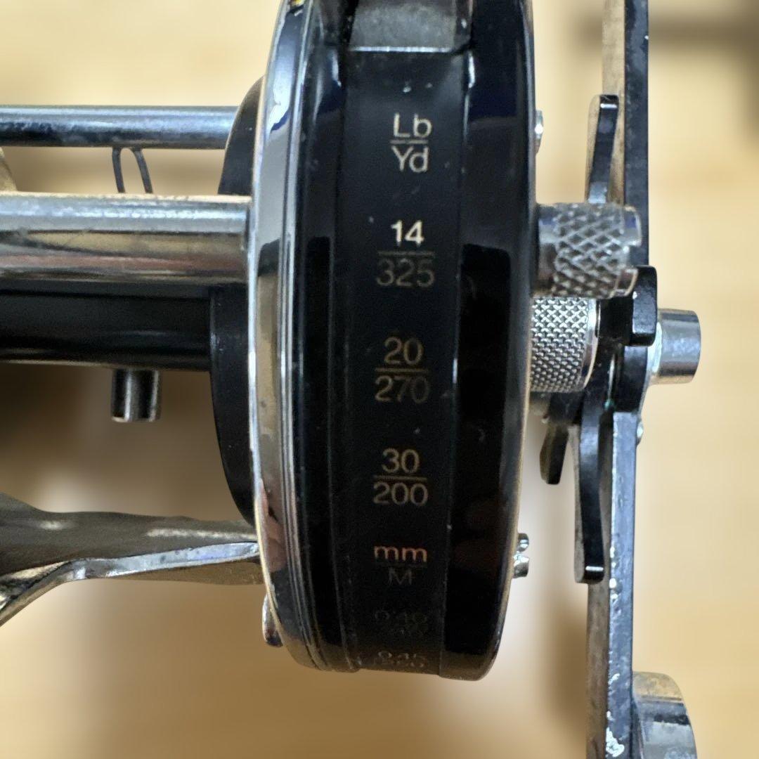 Abu Garcia Ambassadeur 7000C 両軸リール
