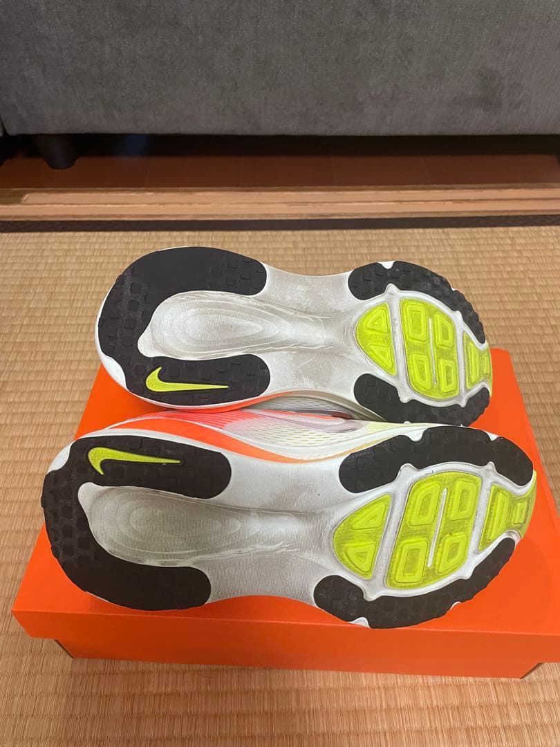NIKE ボメロ18 26.0cm