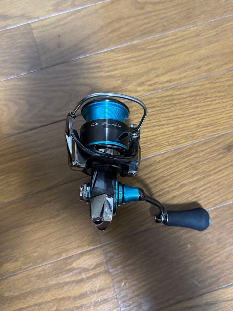 ダイワ21エメラルダスAIR LT 2500-XH純正ハンドル箱付き値下げ交渉可