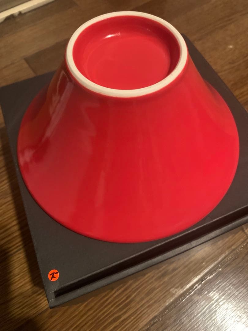 IPPUDO プロジェクト ズズット 赤いどんぶりボックス入り白いどんぶりセット