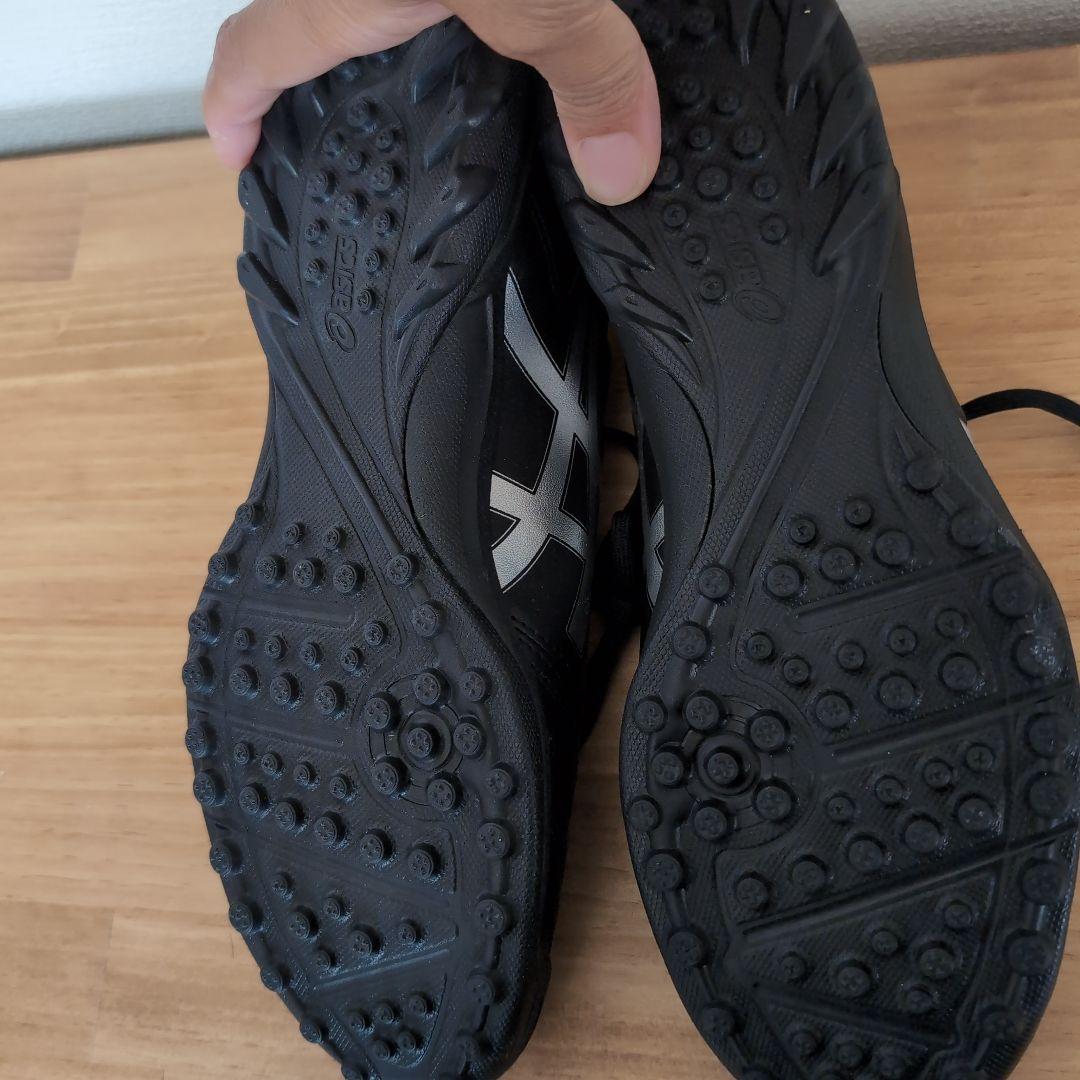26.5センチ　新品　ASICS ブラック サッカー　トレーニングシューズ