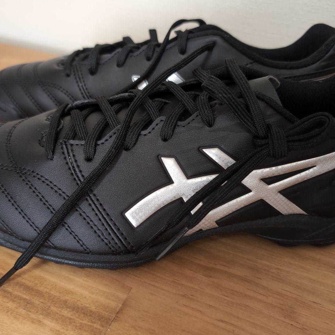 26.5センチ　新品　ASICS ブラック サッカー　トレーニングシューズ