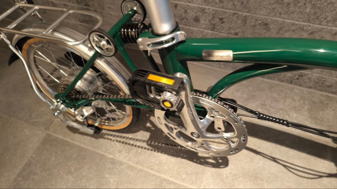 コンパクト電動アシスト自転車