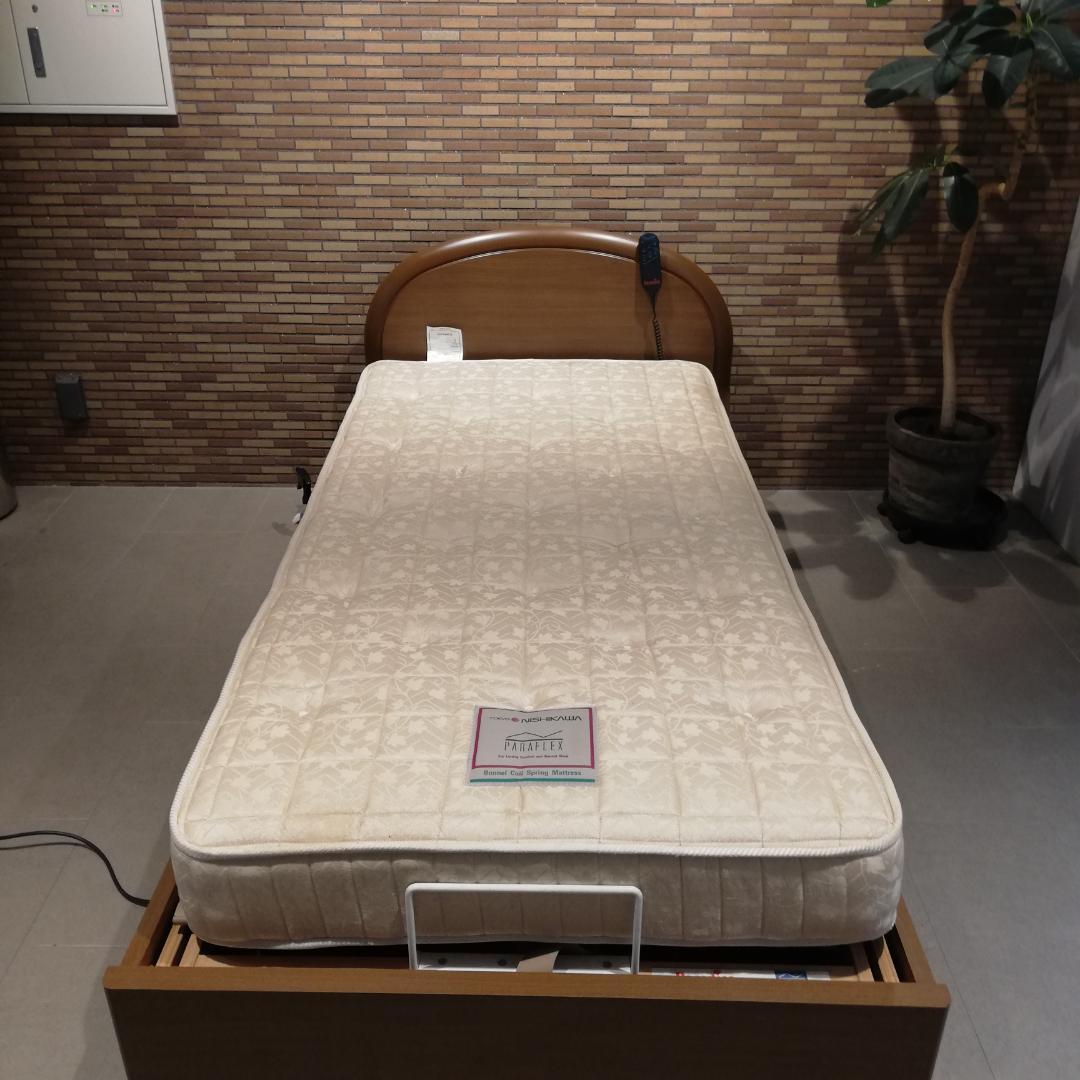 くんちゃん様用　美品♠Paradies 電動リクライニングベット すのこタイプ