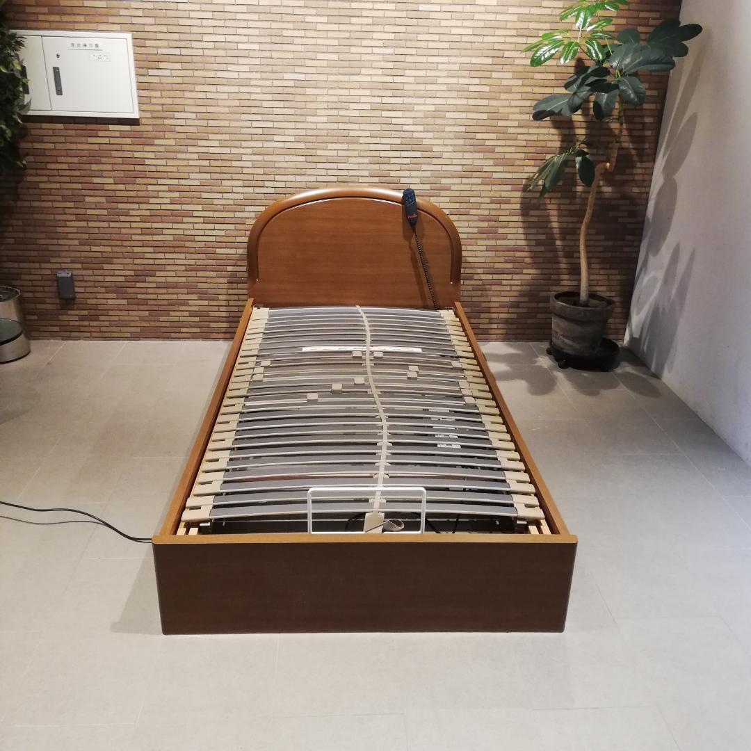 くんちゃん様用　美品♠Paradies 電動リクライニングベット すのこタイプ