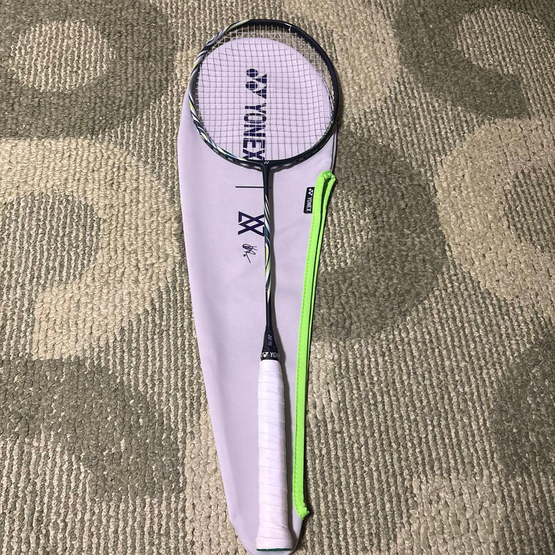 YONEX アストロクス100 TOUR VAバドミントンラケット　3ug5