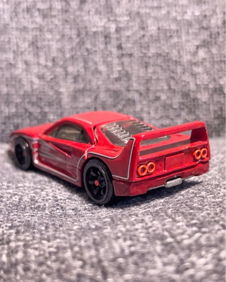 【ホットウィール】Ferrari F40 “フェラーリ レーサー”