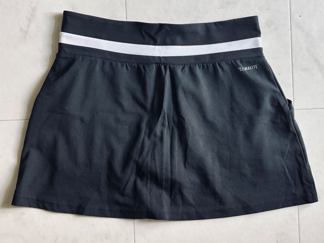 adidas テニスウェア 黒　ペアセットアップ　サイズL（OT）