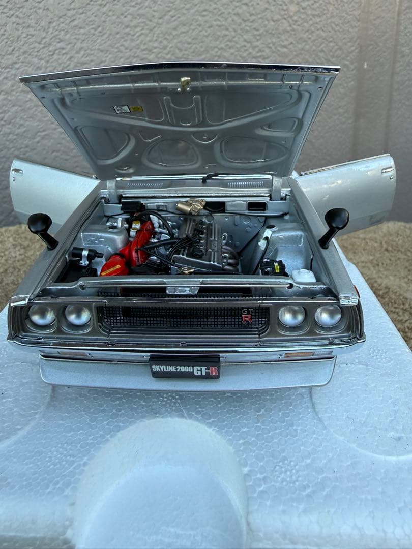 京商NISSAN SKAYINE 2000GT-R(KPGC-110)シルバー