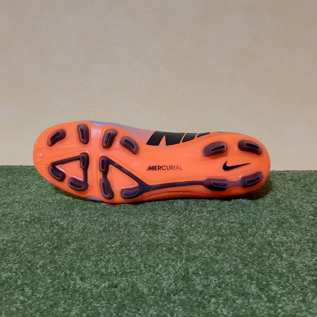 新品 サッカースパイク ナイキ マーキュリアル HG 激レア 廃盤 25.5cm
