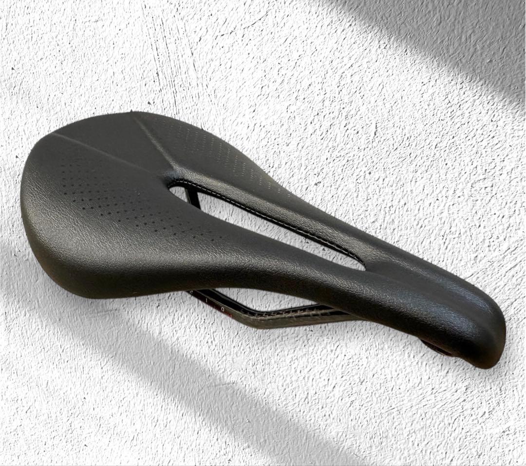 ★試走程度★TNI LiteFly2 カーボンサドル(143mm)