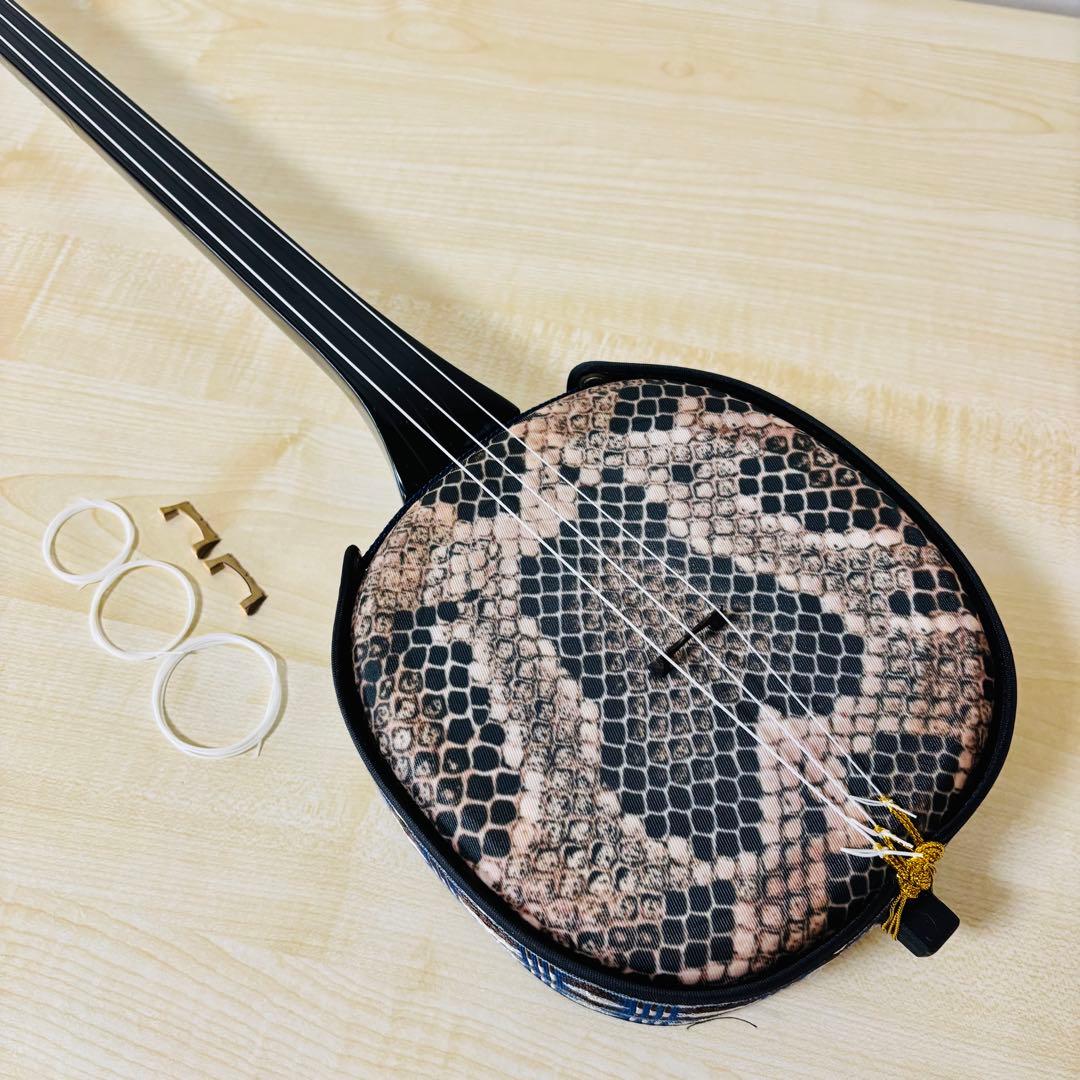 【美品】沖縄三線 人工皮 初心者 和楽器 民謡 三味線 送料込み