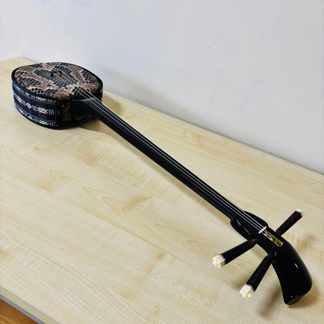 【美品】沖縄三線 人工皮 初心者 和楽器 民謡 三味線 送料込み