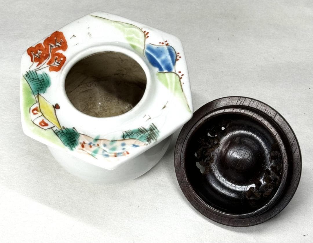 清 同治時代 粉彩山水紋小壷 紫檀唐木透かし唐草文火屋 古玉摘み WWTT010