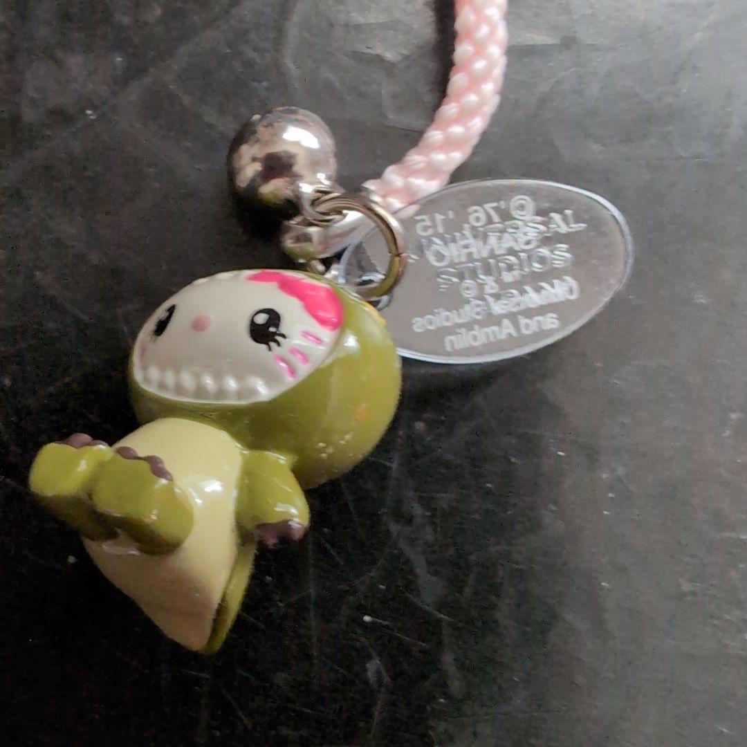 キティちゃん　USJ限定　 Sanrio Kawaii Dinosaur