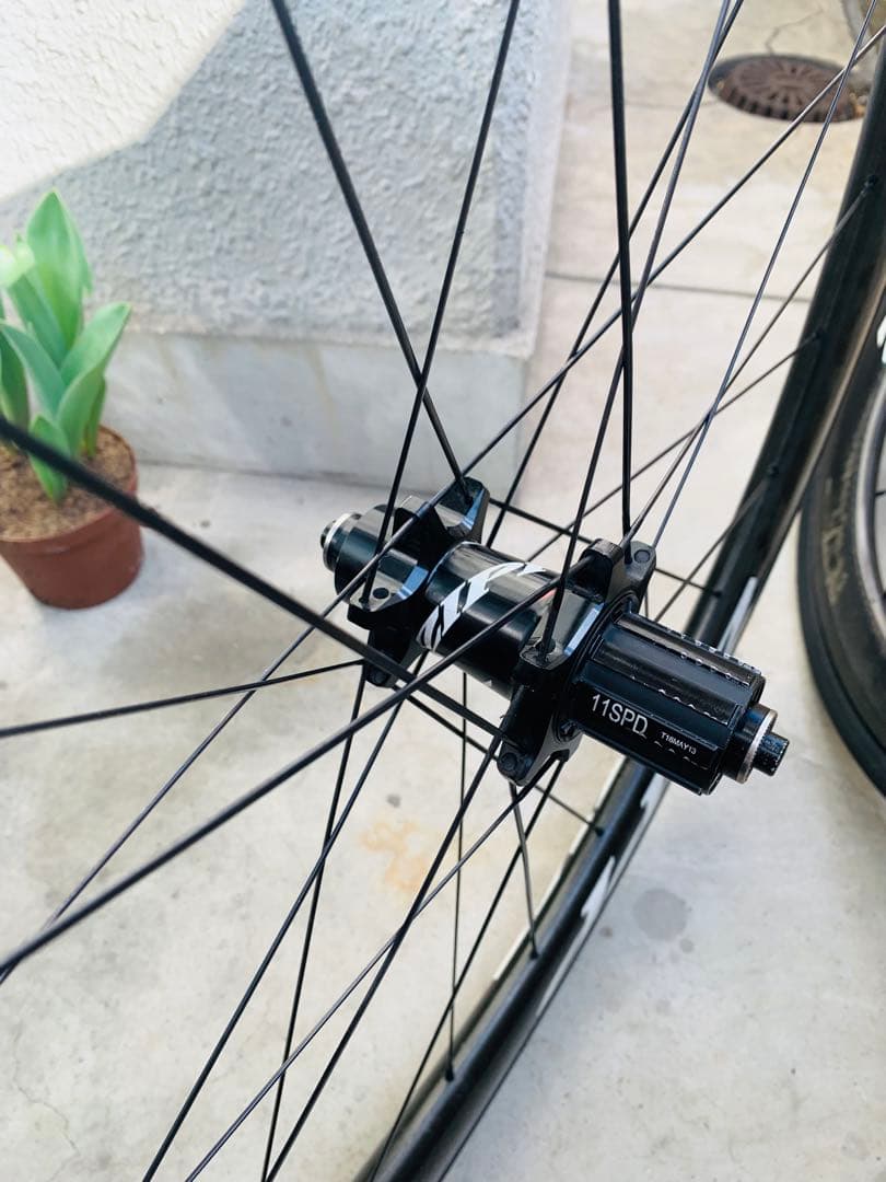 Zipp303 ファイアクレスト カーボンホイール