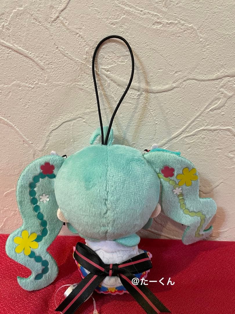 初音ミクｘチロルチョコ ミルクver. フィギュア　　ミニトランク