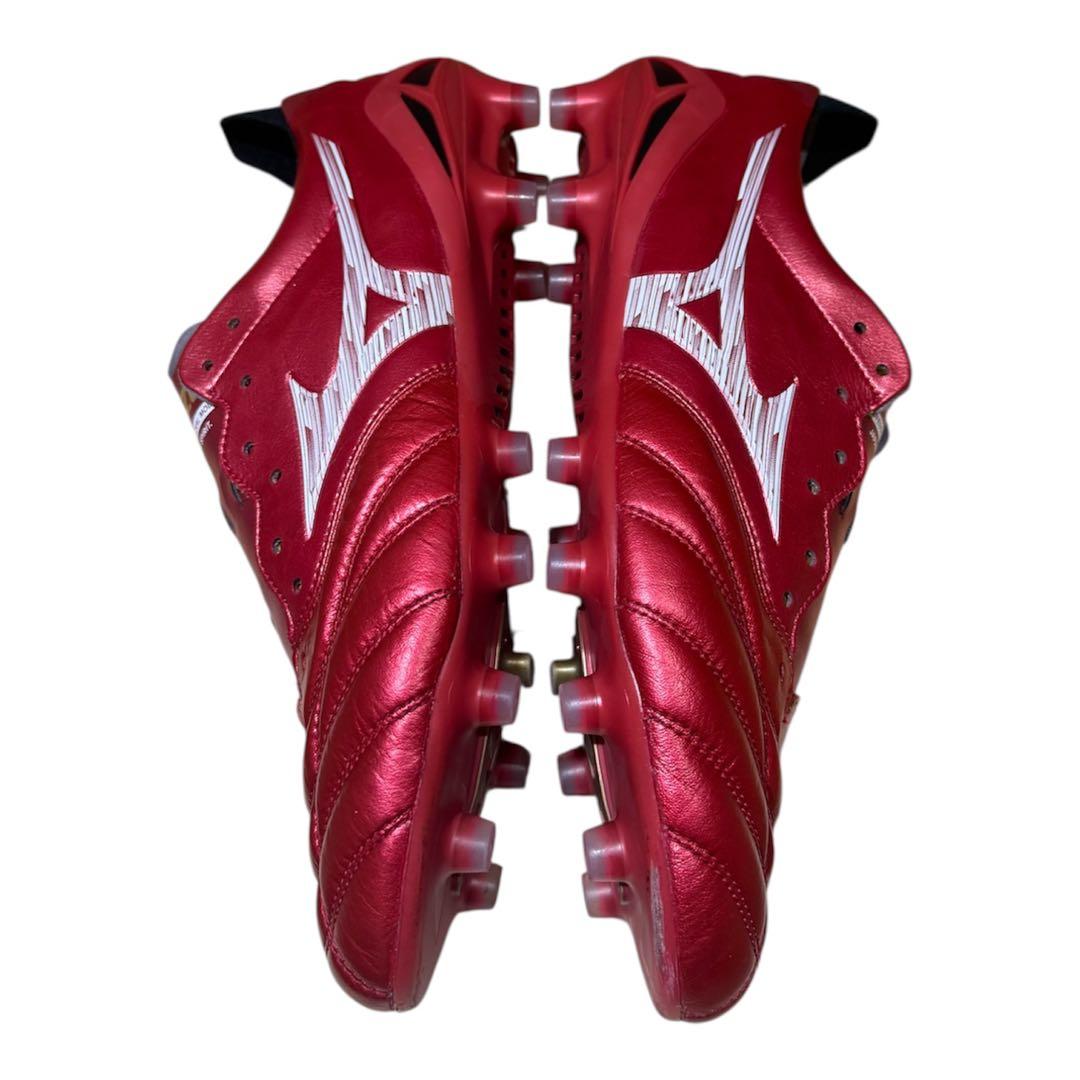 MORELIA NEO4 レッド×ホワイト